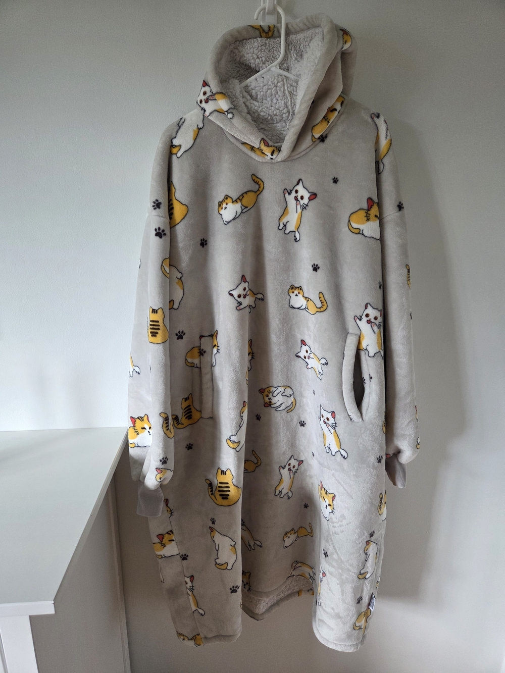 Venustas Cute Cat Print Oversized Sherpa Lined Wearable Blanket Hoodie OS